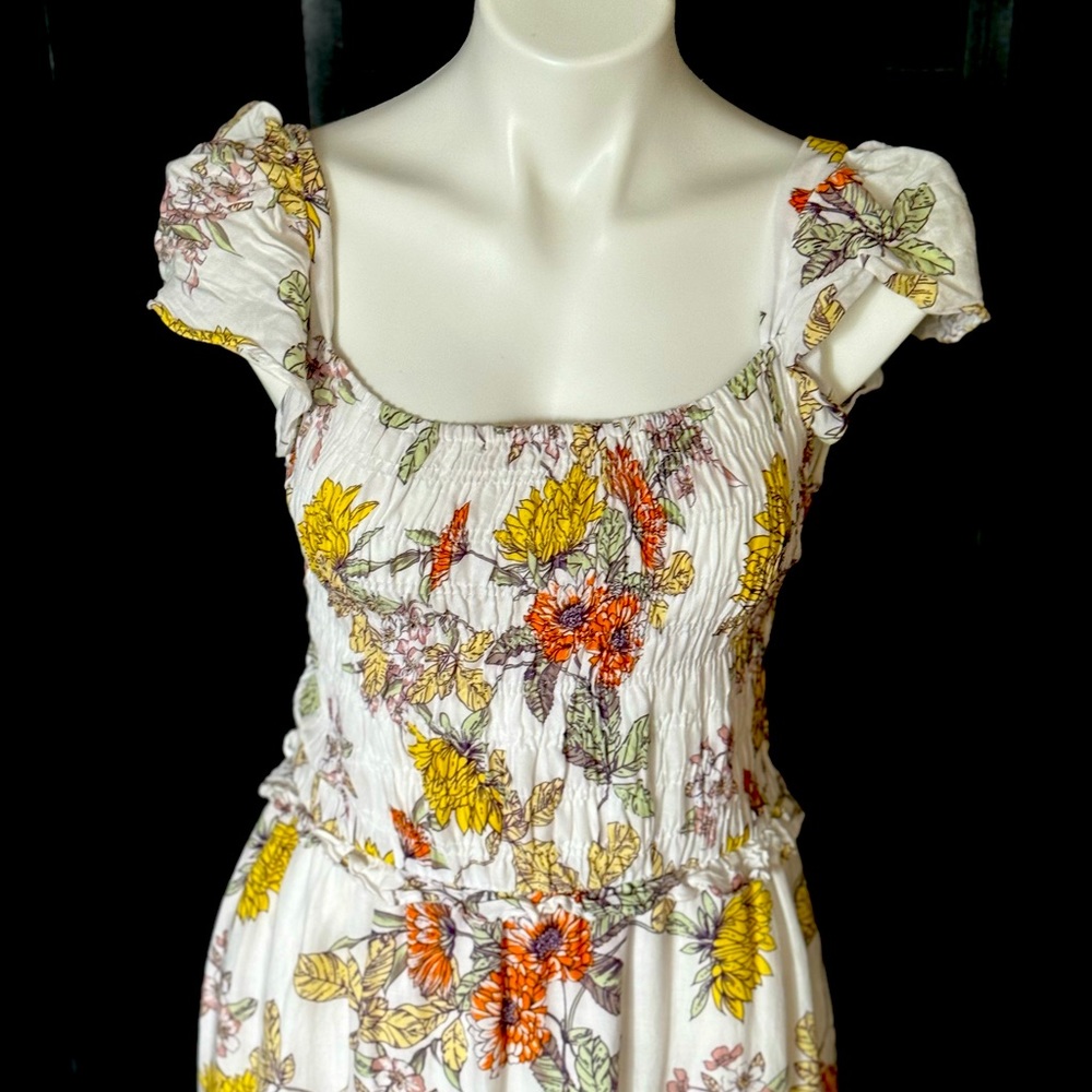 New never worn / hippie floral maxi